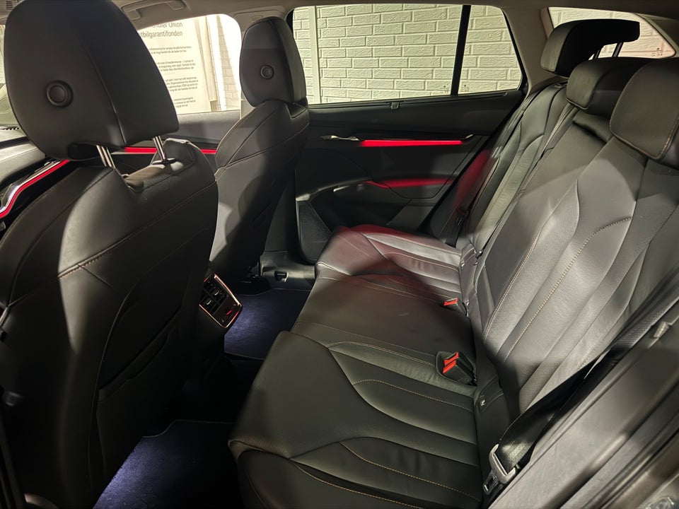 Skoda Enyaq 80 iV Selection Suite 5d