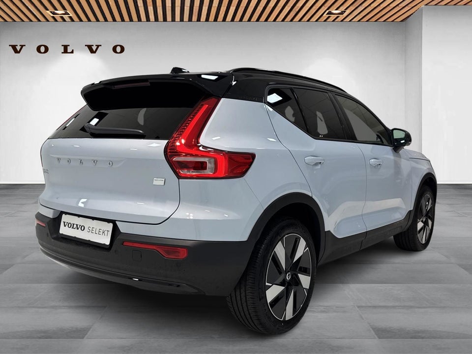 Volvo XC40 ReCharge Extended Range Plus 5d