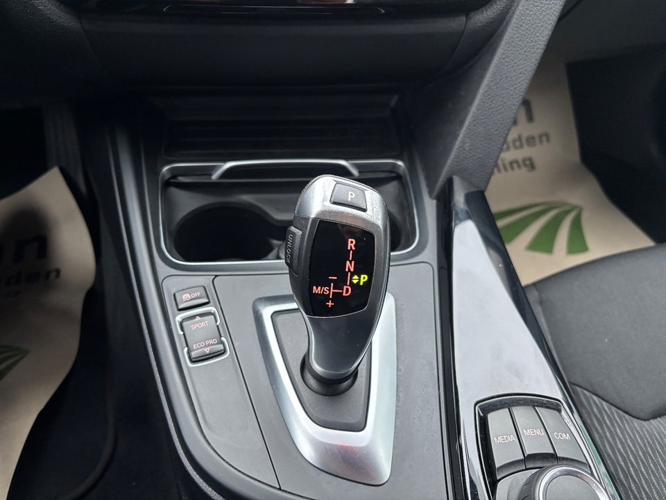 BMW 320i 2,0 aut. 4d