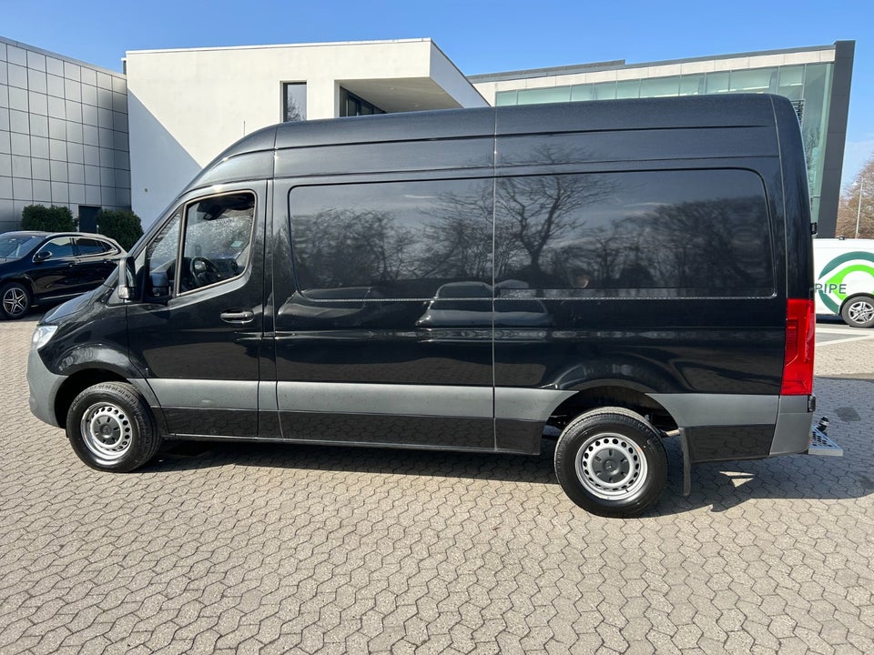 Mercedes Sprinter 317 2,0 CDi A2 Kassevogn aut. RWD