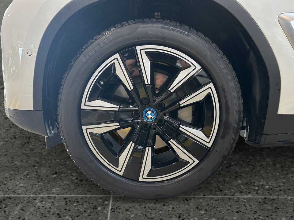 BMW iX3 Inspiring 5d
