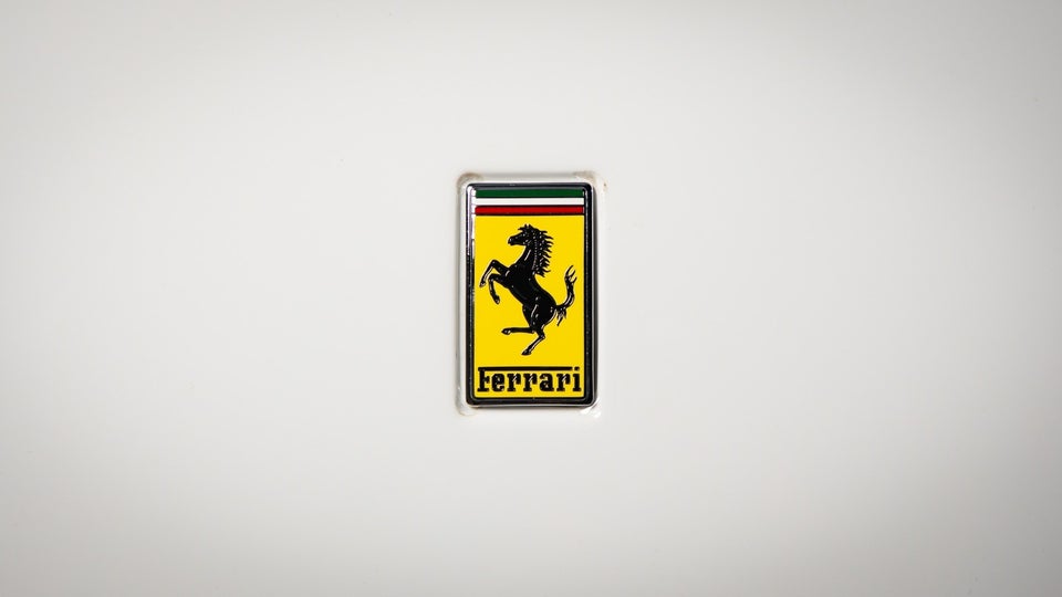 Ferrari SF90 Stradale 4,0 DCT 2d