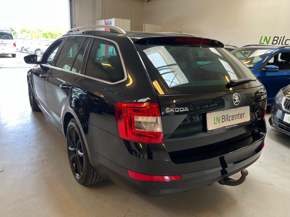 Skoda Octavia 1,4 TSi 140 Elegance Combi 5d