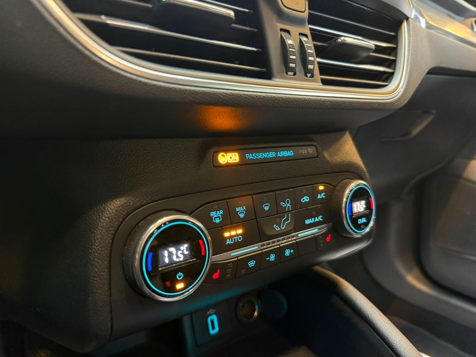 Ford Focus 1,0 EcoBoost Titanium aut. 5d
