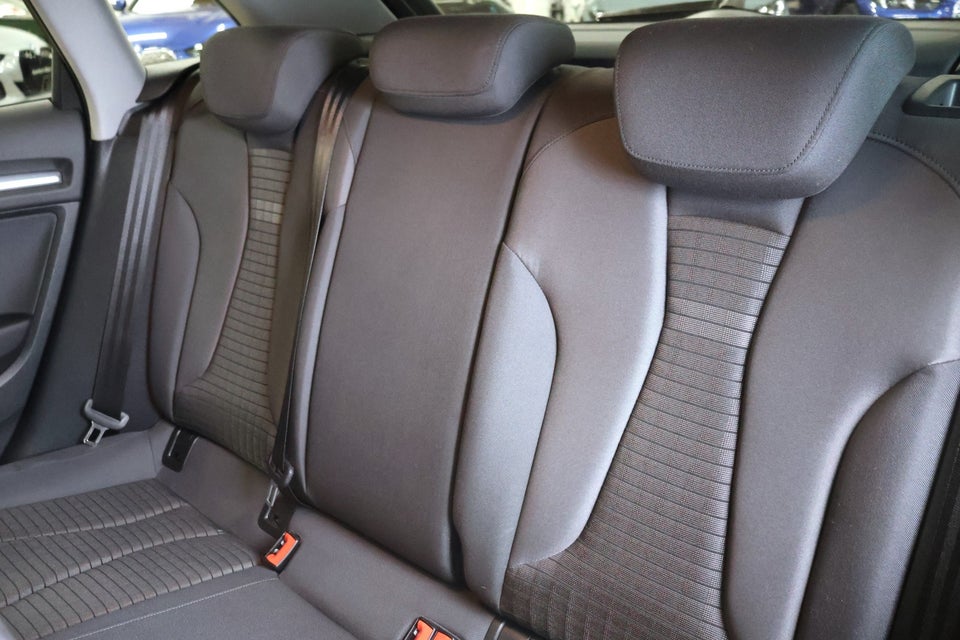 Audi A3 40 TFSi S-line Sportback quattro S-tr. 5d