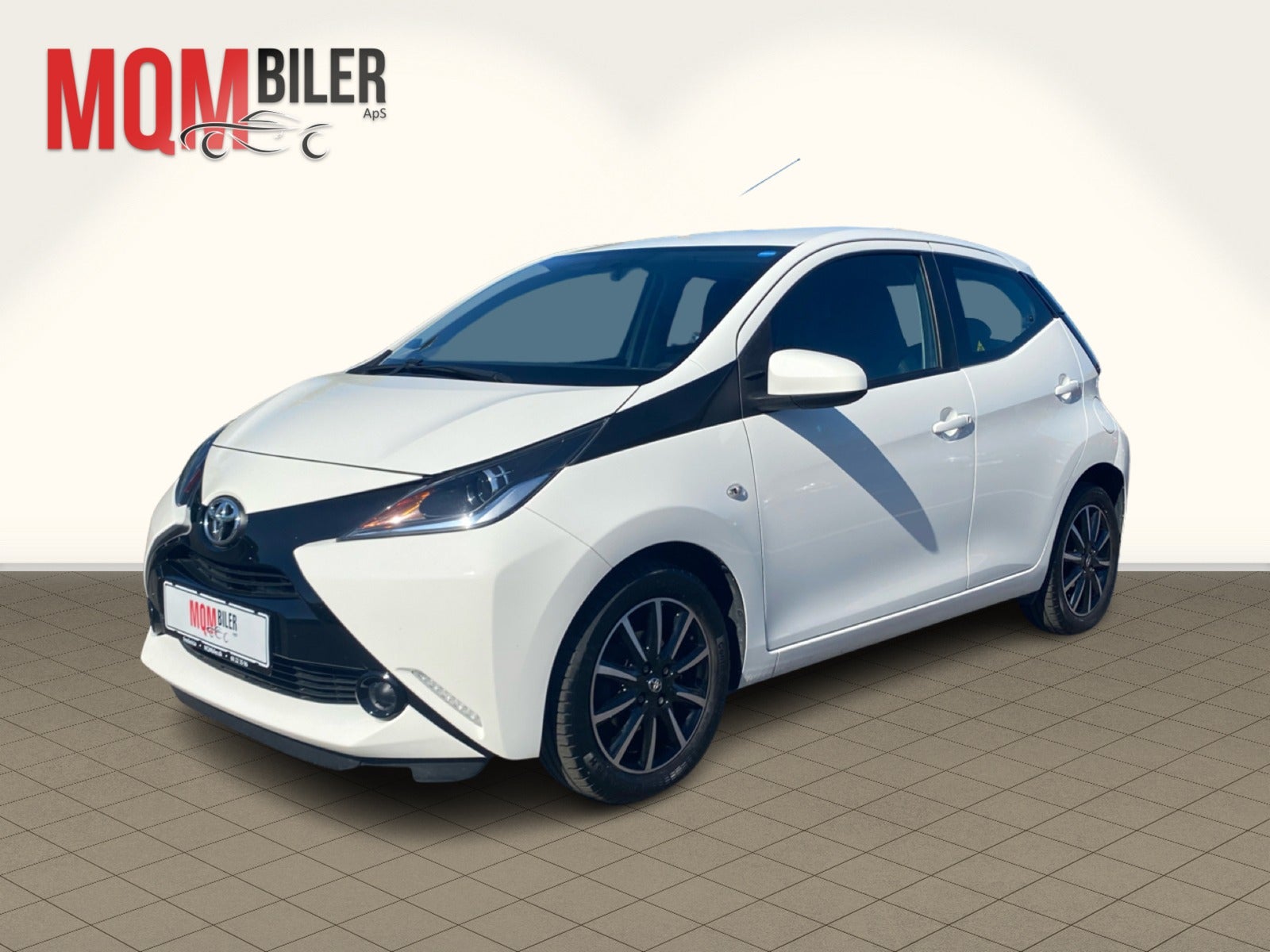 Toyota Aygo 1,0 VVT-i x-play x-touch 5d