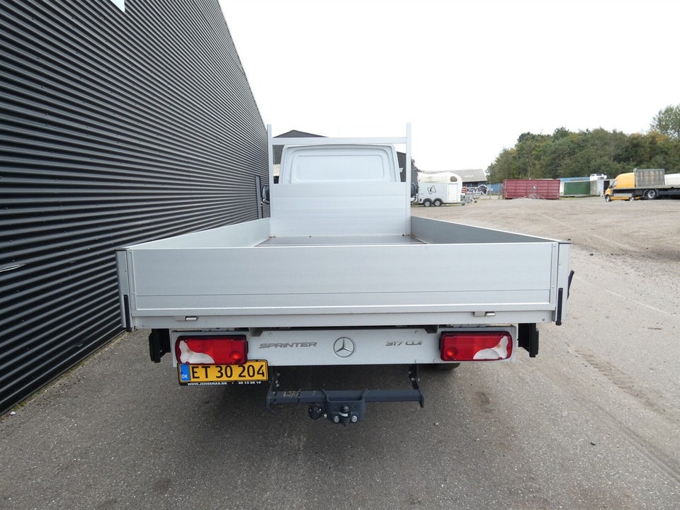 Mercedes Sprinter 317 2,0 CDi A3 Chassis PRO aut. RWD 2d