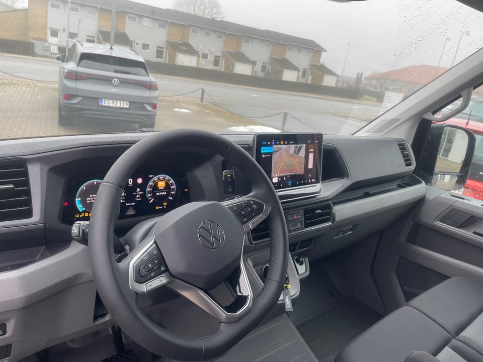 VW Crafter 35 2,0 TDi 177 Comfort Kassevogn L3H2 aut.