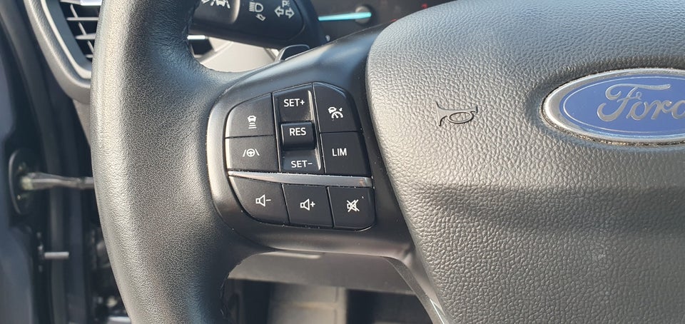 Ford Focus 1,0 EcoBoost Titanium stc. aut. 5d