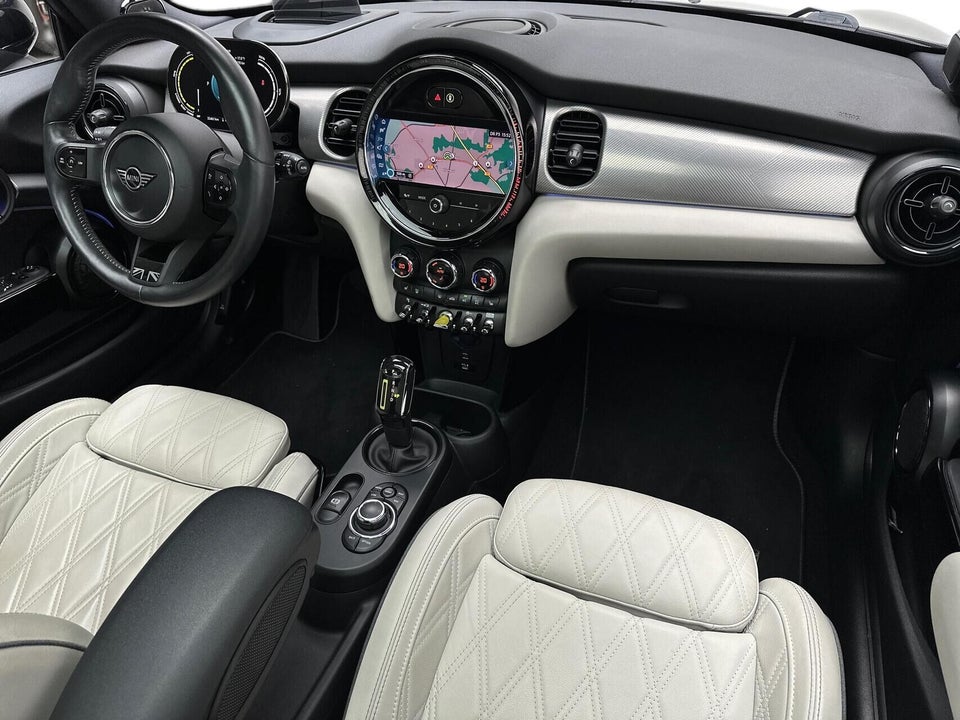 MINI Cooper SE Maximise 3d