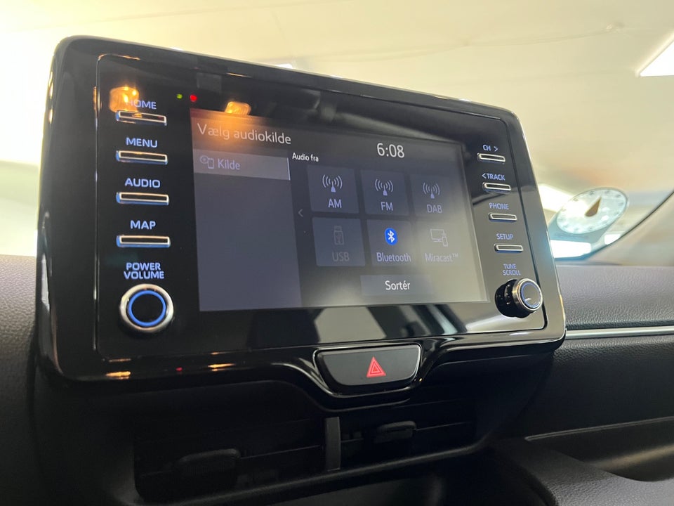 Toyota Yaris 1,5 Hybrid H1 e-CVT 5d