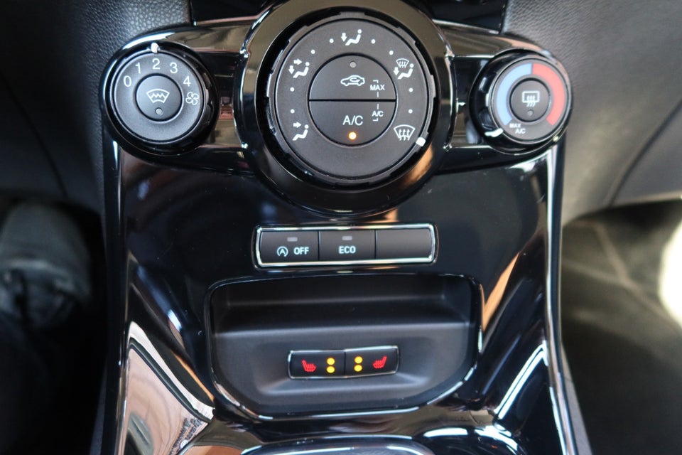 Ford Fiesta 1,0 EcoBoost Titanium 5d