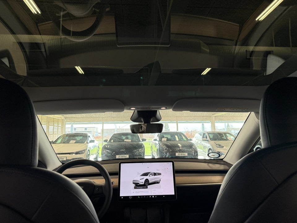Tesla Model Y Long Range RWD 5d