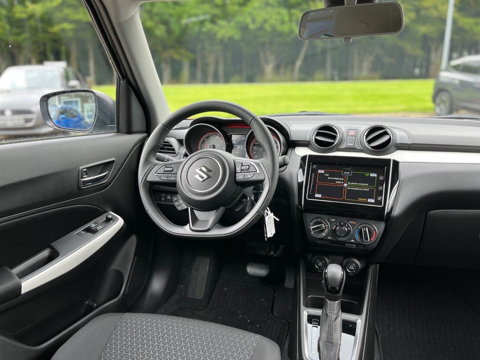 Suzuki Swift 1,2 mHybrid Action CVT 5d