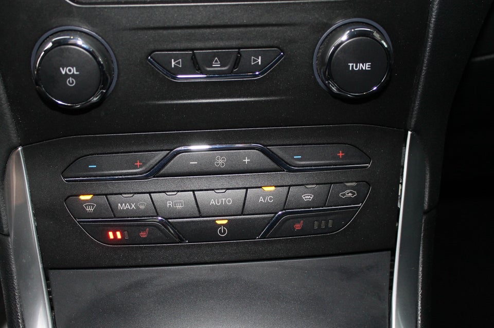 Ford S-MAX 2,0 EcoBlue Titanium aut. Van 5d