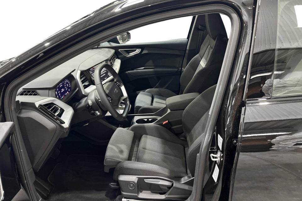 Audi Q4 e-tron 45 Progress 5d