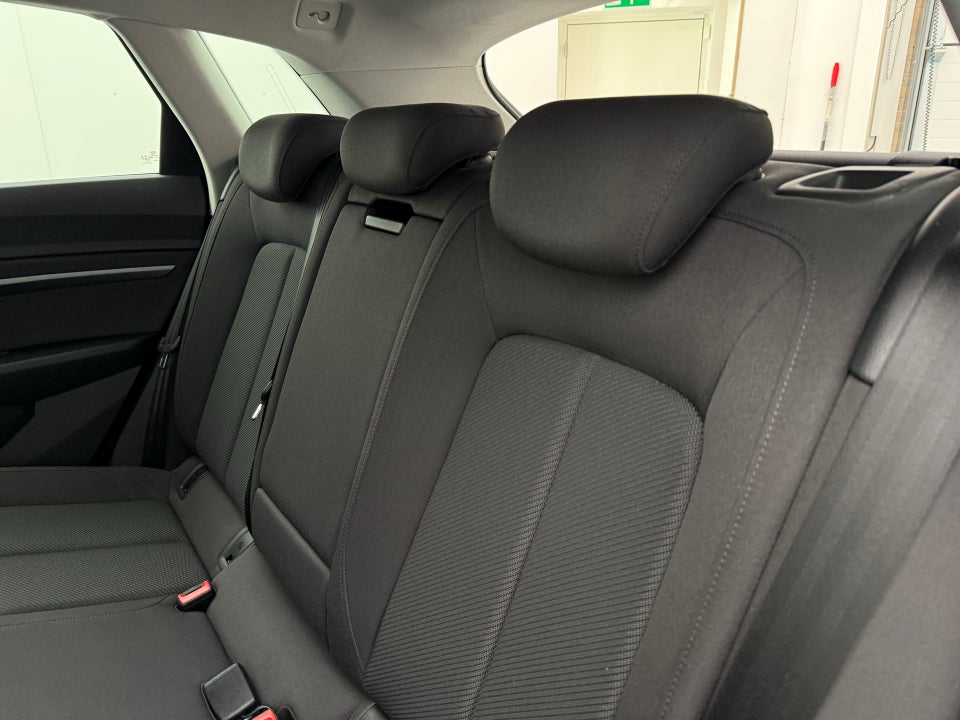 Audi e-tron 55 quattro 5d