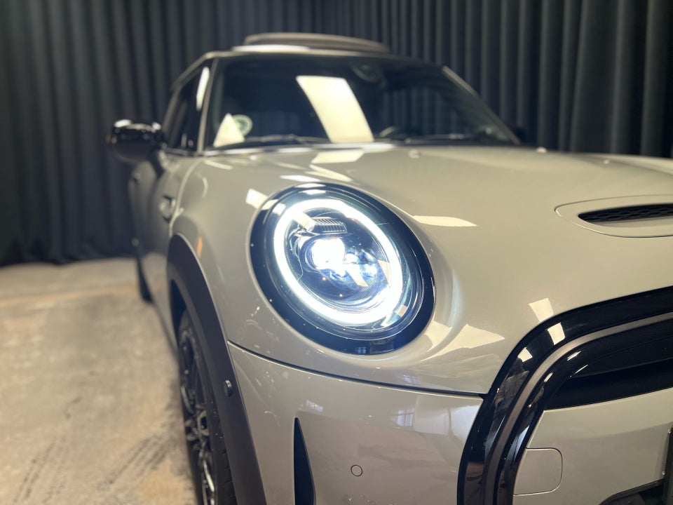 MINI Cooper SE Yours Trim 3d