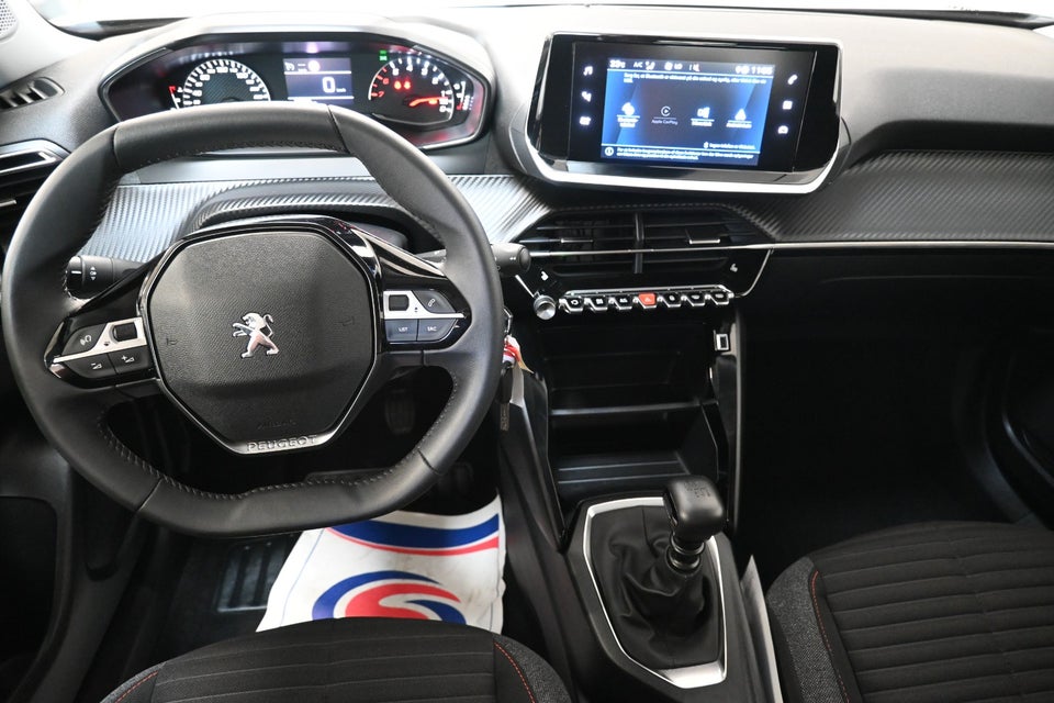 Peugeot 2008 1,2 PureTech 100 Selection 5d