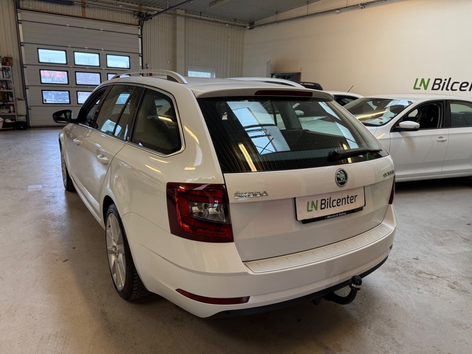 Skoda Octavia 1,8 TSi 180 Style Combi DSG 5d