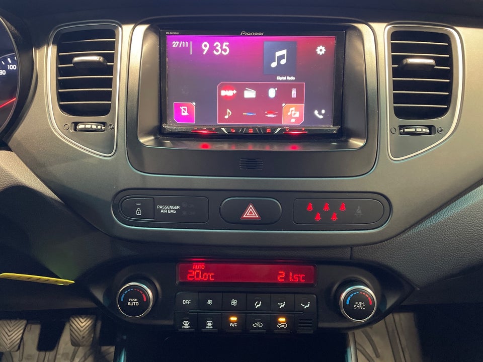 Kia Carens 1,7 CRDi 115 Attraction 7prs 5d