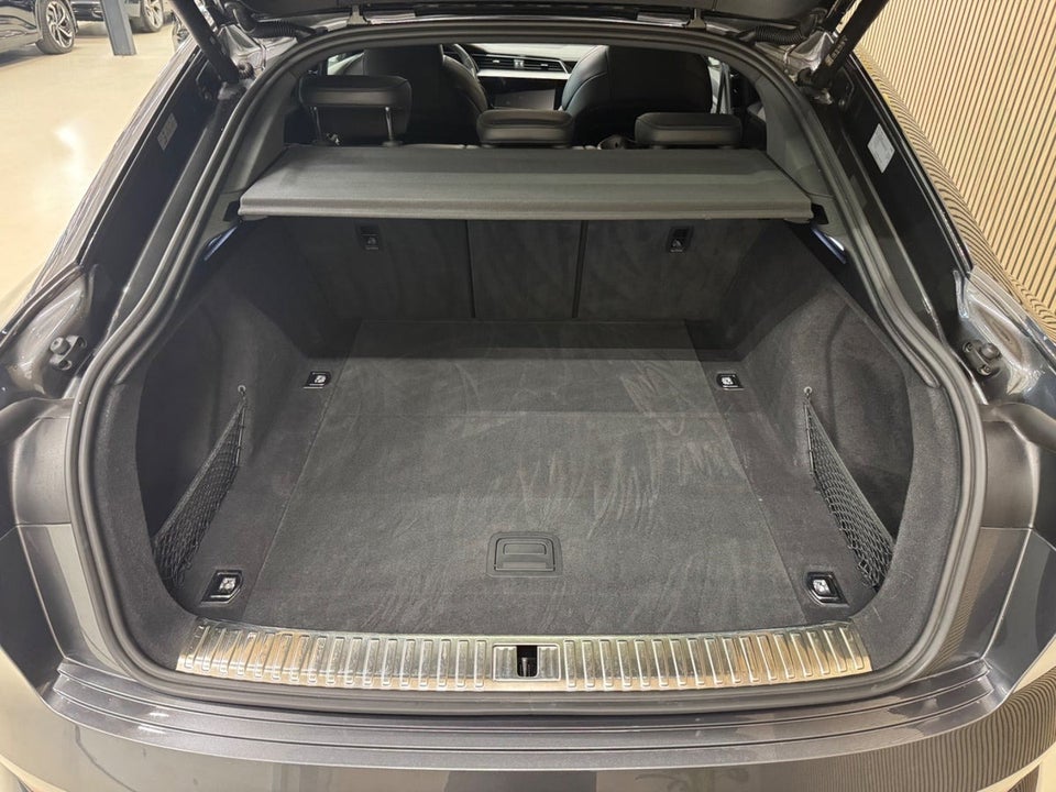 Audi e-tron 55 S-line Sportback quattro 5d