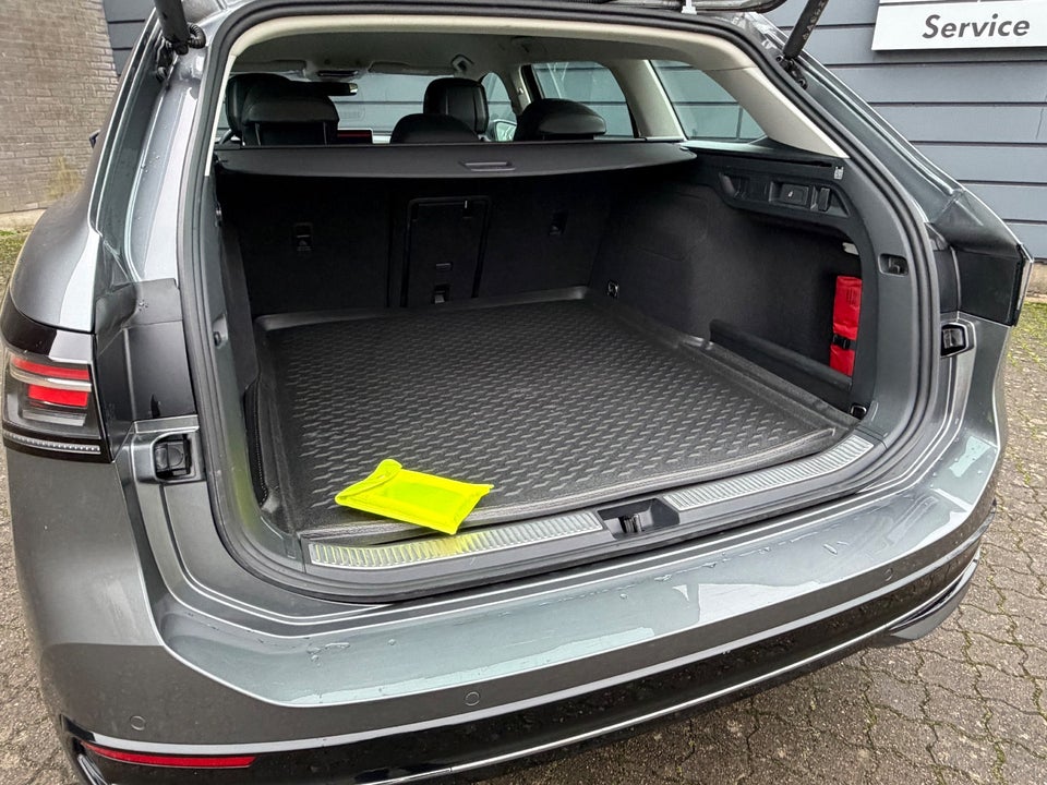 VW Passat 1,5 TSi 150 Elegance Variant DSG 5d