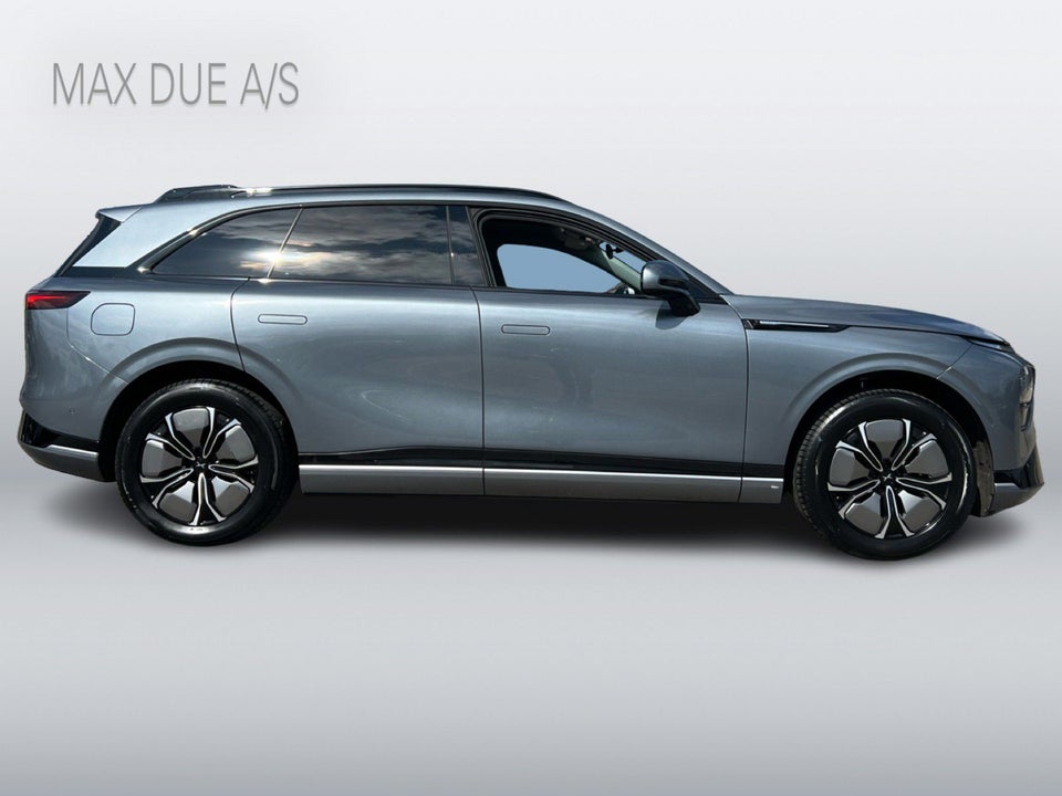 Xpeng G9 Standard Range 5d