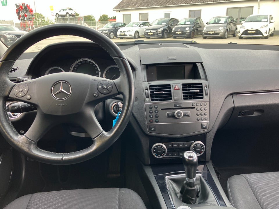 Mercedes C200 2,2 CDi Elegance stc. BE 5d