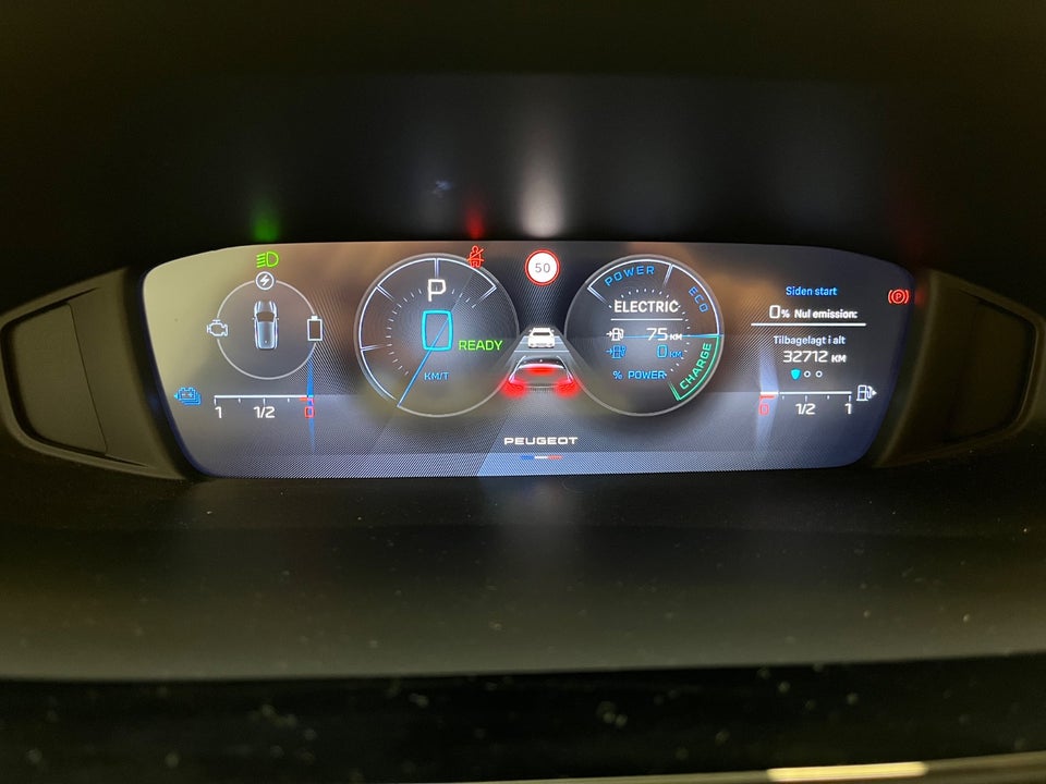 Peugeot 308 1,6 Hybrid First Selection+ EAT8 5d