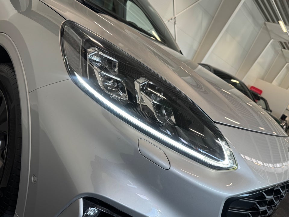 Ford Kuga 2,5 PHEV ST-Line X CVT 5d