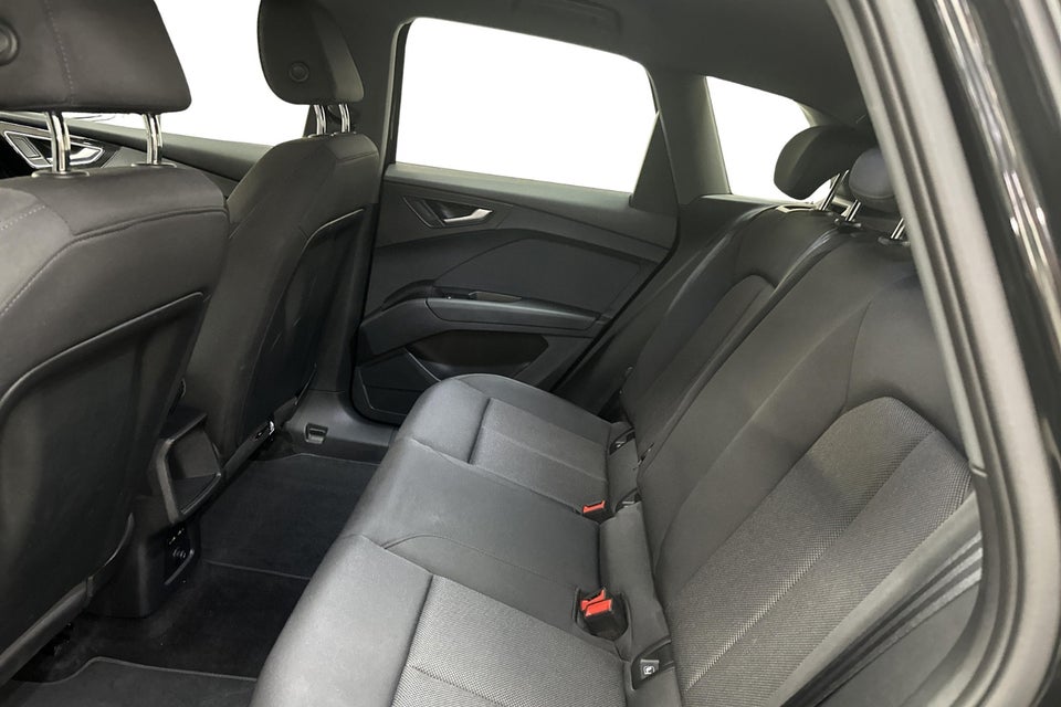 Audi Q4 e-tron 45 Progress Advanced 5d