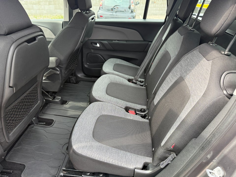 Citroën Grand C4 Picasso 1,2 PureTech 130 Iconic 7prs 5d