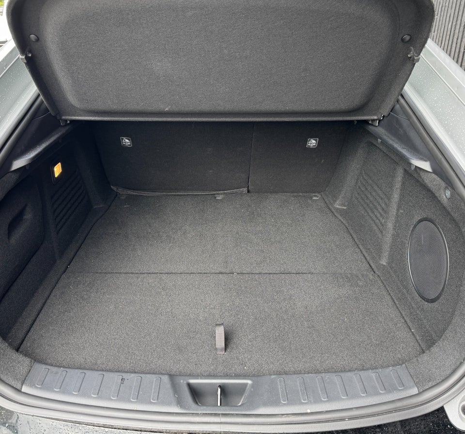 Mazda 6e Takumi+ Long Range 5d