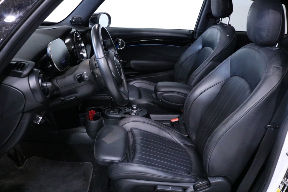 MINI Cooper SE Yours Trim 3d