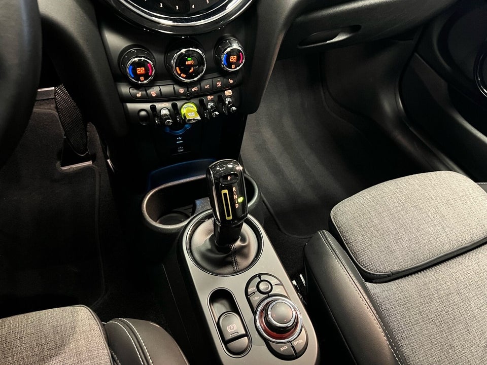 MINI Cooper SE Camden Edition 3d