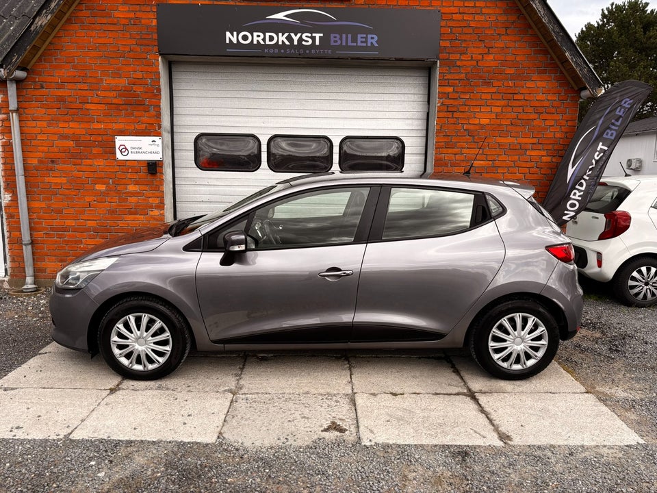 Renault Clio IV 1,5 dCi 75 Expression 5d