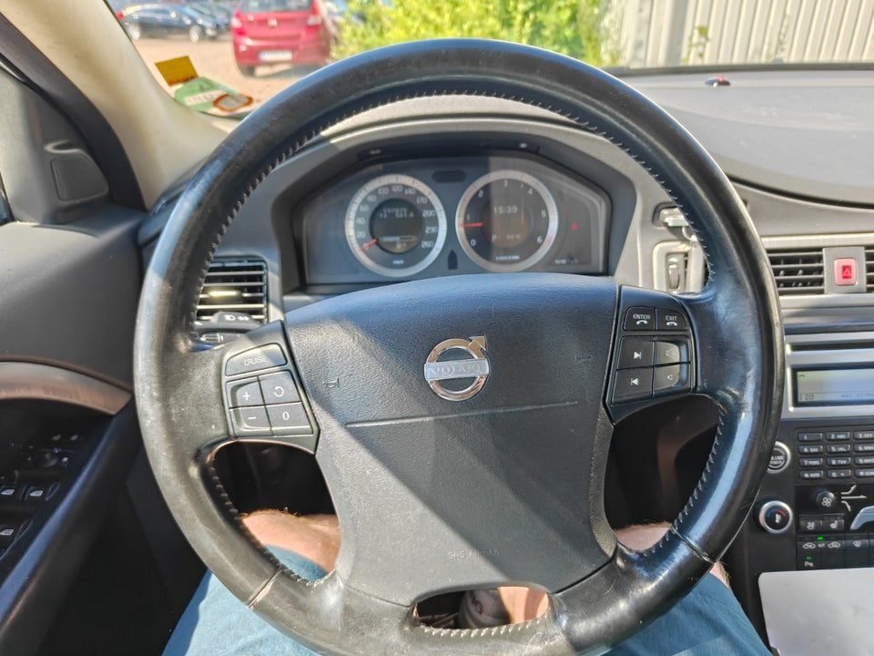 Volvo V70 2,4 D5 185 R-Design aut. 5d