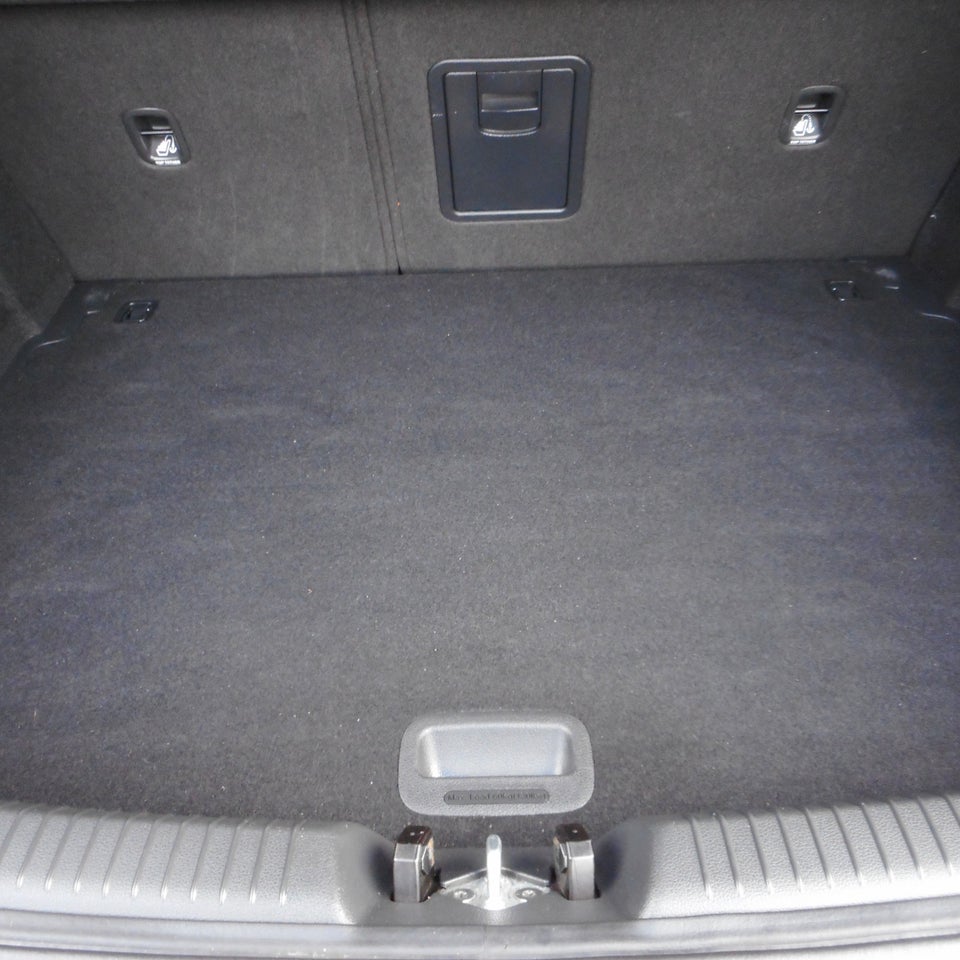 Hyundai i30 1,6 CRDi 136 Premium DCT 5d