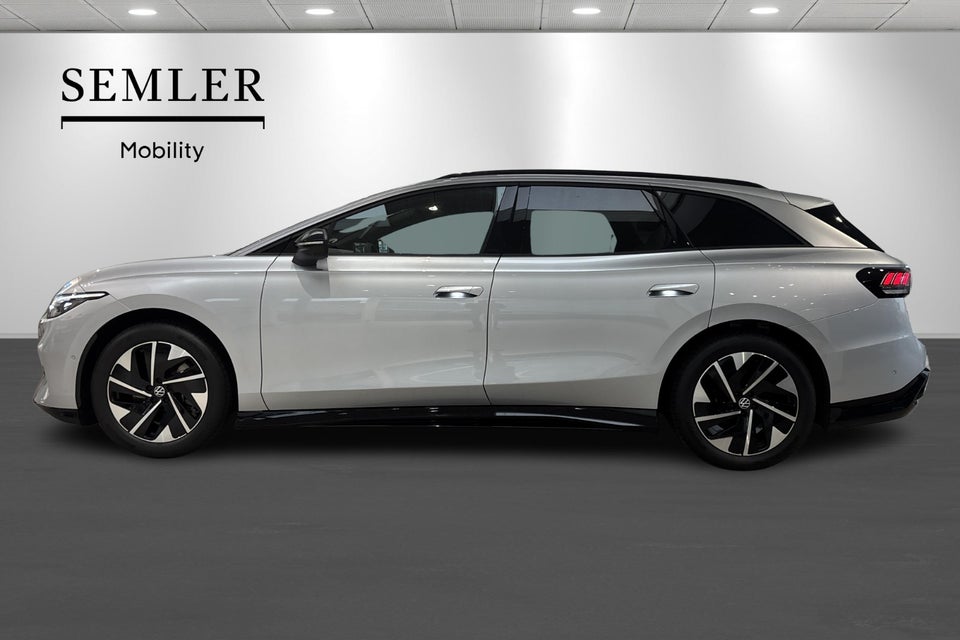 VW ID.7 77 Style+ Tourer 5d