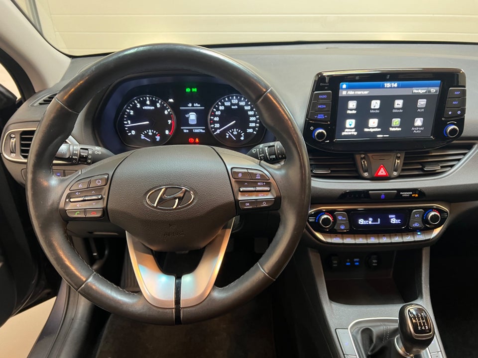 Hyundai i30 1,4 T-GDi Trend stc. 5d