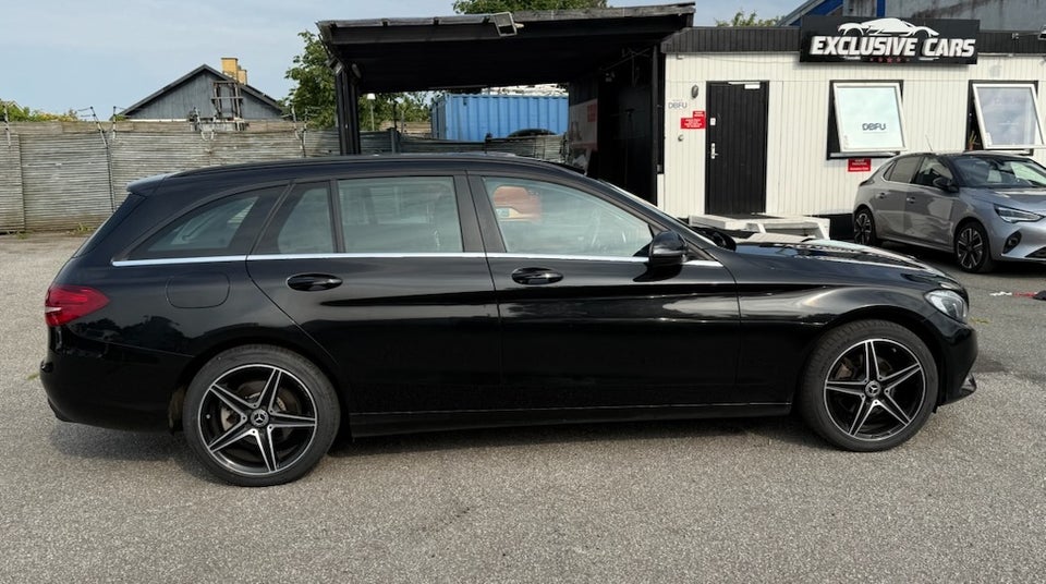 Mercedes C220 d 2,2 Avantgarde stc. aut. 5d