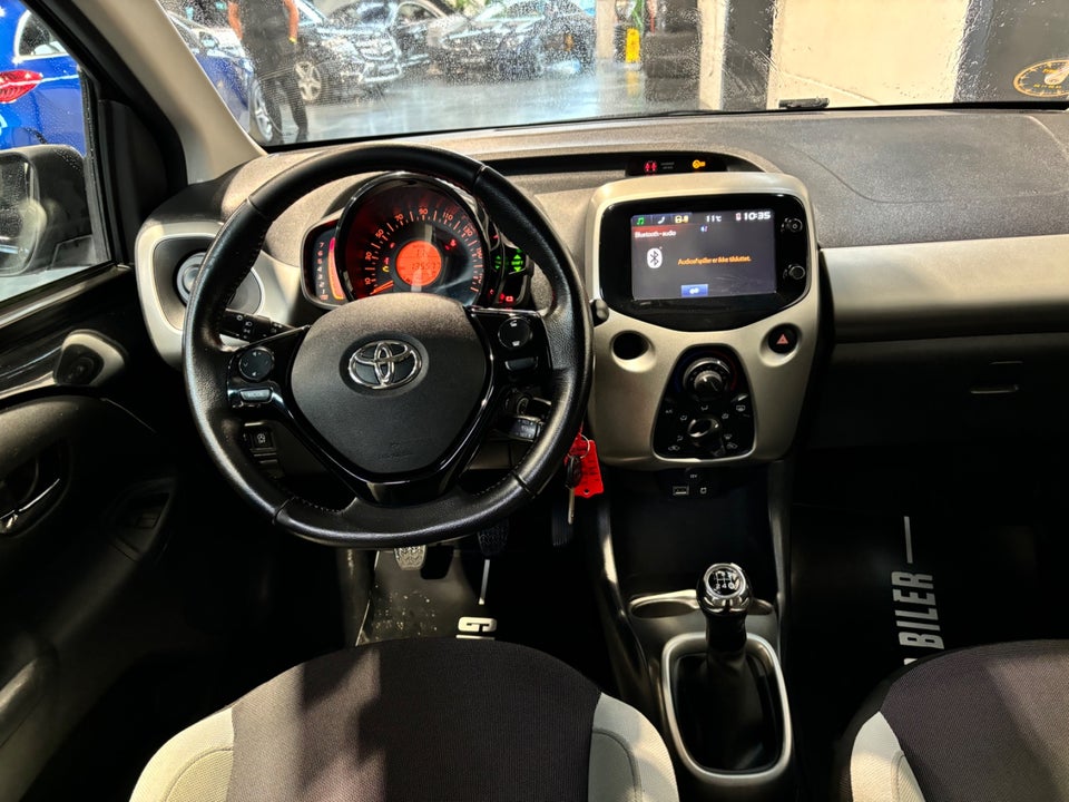 Toyota Aygo 1,0 VVT-i x-sky 5d