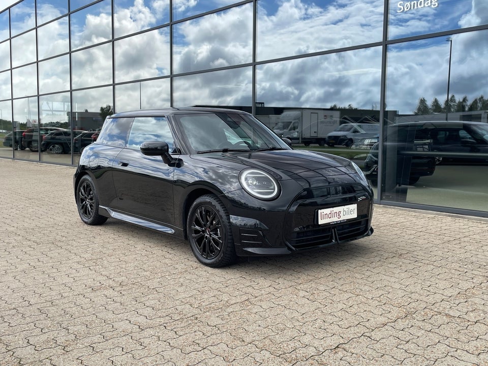 MINI Cooper SE JCW Trim XL 3d