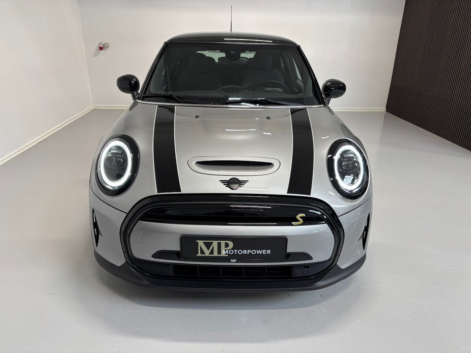 MINI Cooper SE Classic Trim 3d