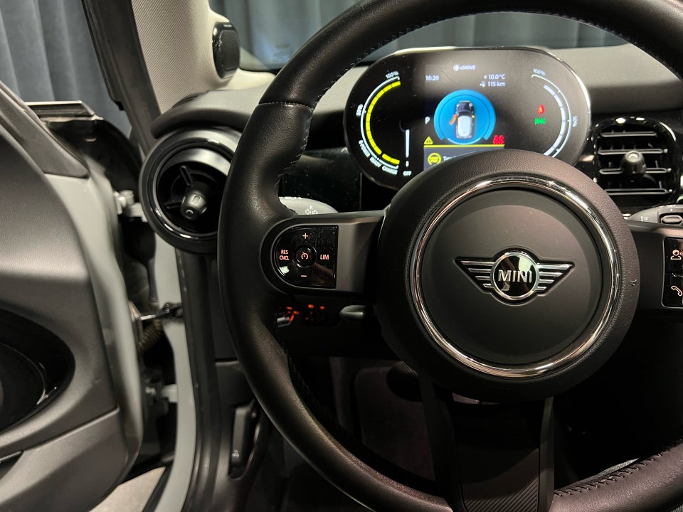 MINI Cooper SE Edition Premium Plus 3d