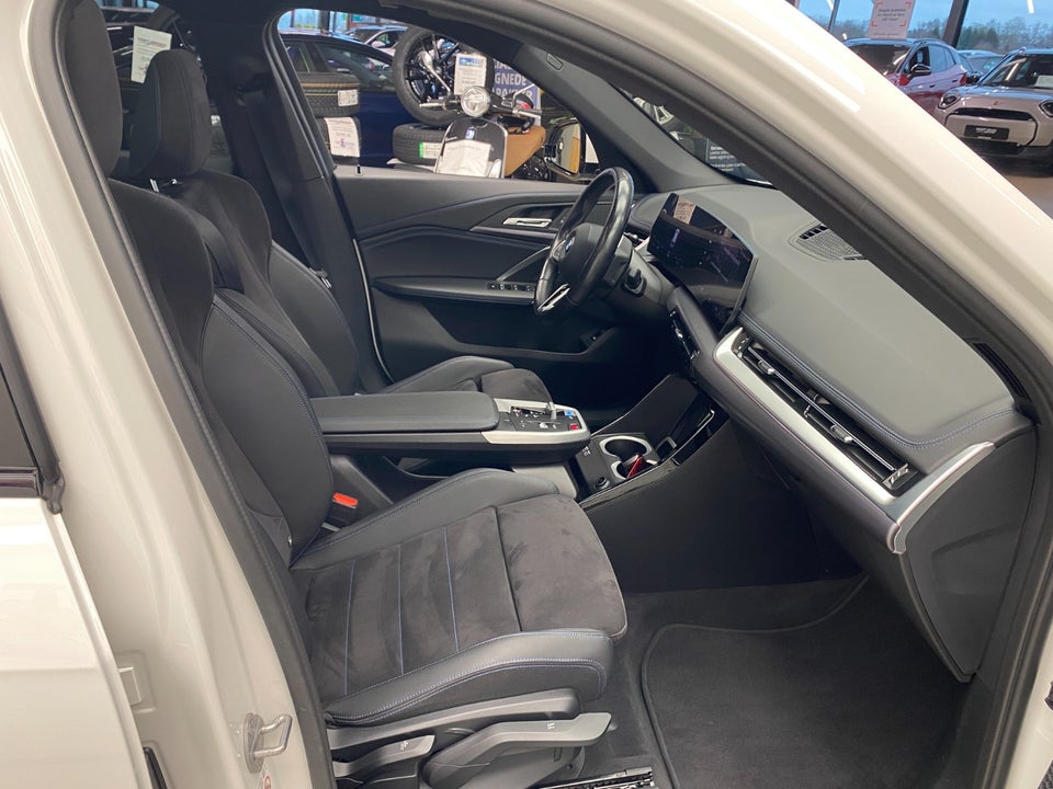 BMW iX1 xDrive30 M-Sport 5d