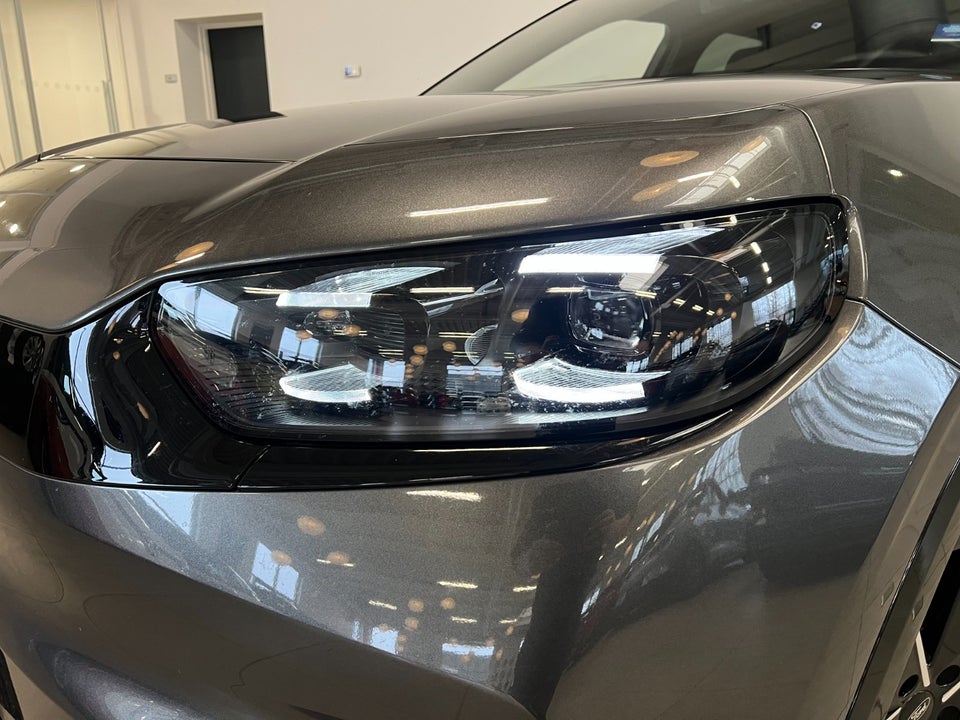 Ford Capri 77 Premium Extended Range 5d