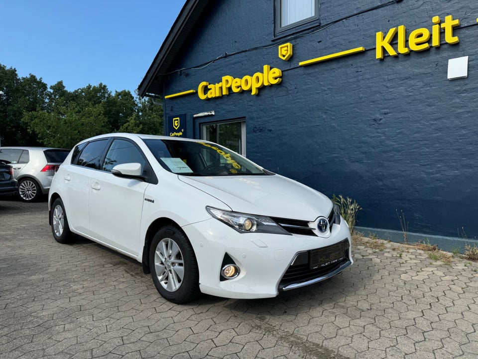 Toyota Auris 1,8 Hybrid H3 CVT 5d