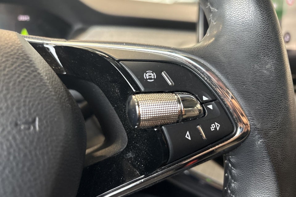 Skoda Enyaq 60 iV Loft 5d